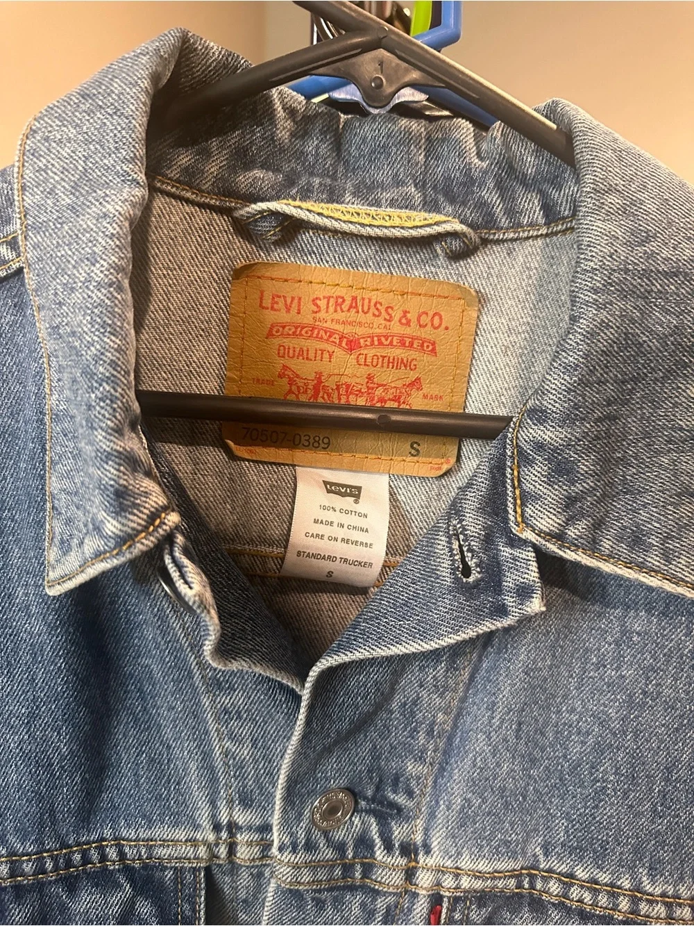 Levi’s Unisex Button Down Jean Jacket Standard Trucker Size Small Pre-Owned